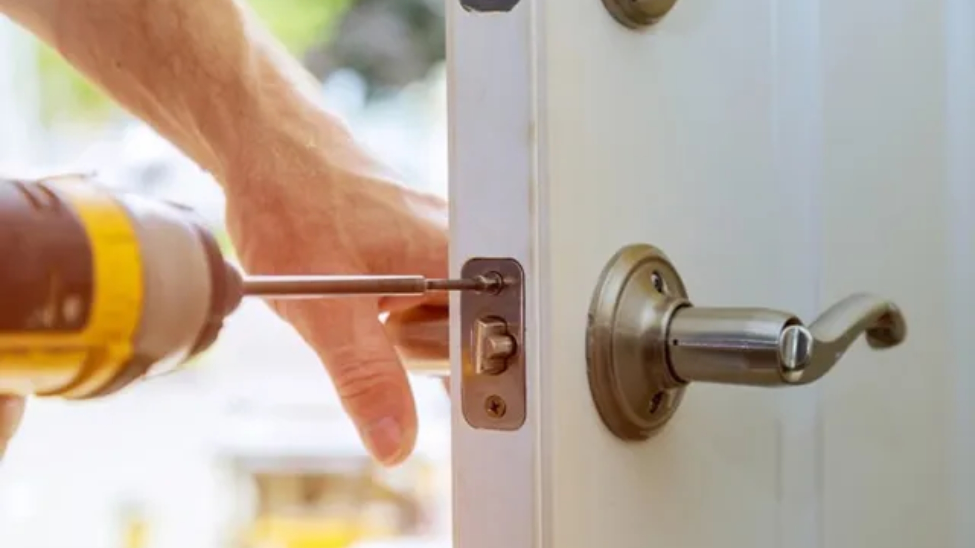 Do You Need Door Repair Thornhill or Door Replacement?